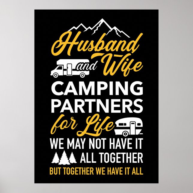 Partner im Bereich des Campings von Ehegatten und  Poster (Vorne)