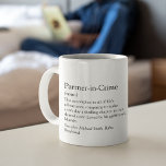 Partner in Crime Foto Boyfriend Gift Kaffeetasse<br><div class="desc">Partner-in-Crime: Definition: Der Komplize in allen Abenteuern des Lebens, verschwörend, jeden Tag ein spannendes Kapitel in unserer gemeinsamen Geschichte zu machen. Fügen Sie Ihren Namen und jede andere Anpassung an den Text dieser benutzerdefinierten Tasse für Ihren Freund. Sie können jedes Textwort ändern und anpassen, um zu sagen, was Sie möchten,...</div>