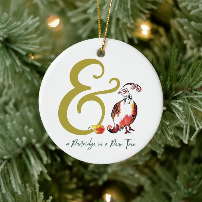 Partridge in einem Birnenbaum Whimsical Ampersand Keramik Ornament (Baum)
