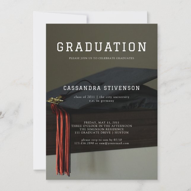 Party Einladung mit einfachen Graduierungsklammern (Vorderseite)