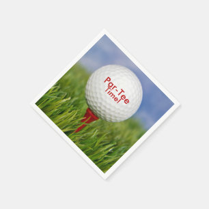 Party-Golfball auf rotem Tee Serviette