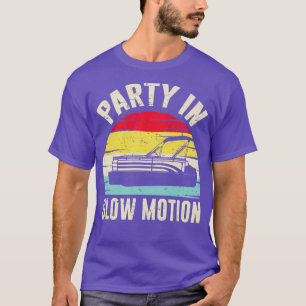 Party in langsamer Bewegung Sommerurlaub Party am T-Shirt
