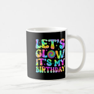 Party leuchtende 80er-Gruppenteam lässt verrückten Kaffeetasse