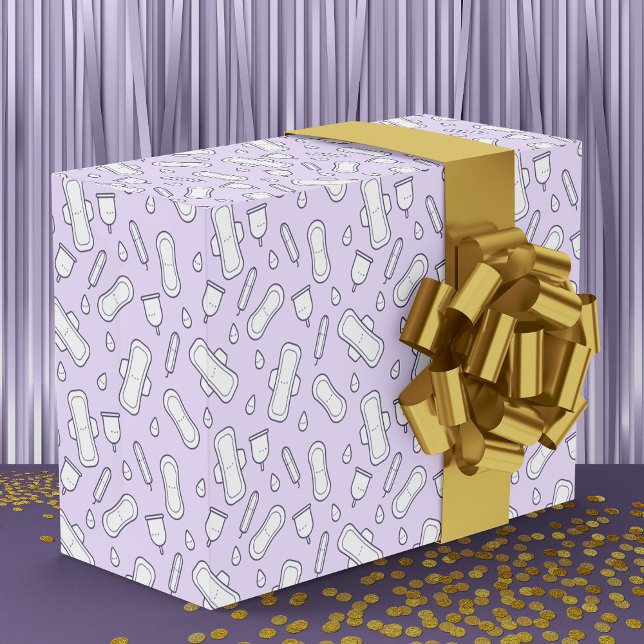 Party Pastel Lila Niedliches Tampon Geschenkpapier (Mockup of wrapping paper on a box in a purple party room.)