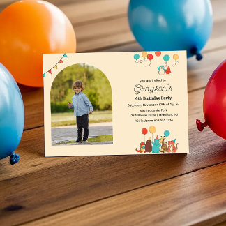 Party-Tiere und bogenförmiger Foto-Rahmen Kinderge Einladung