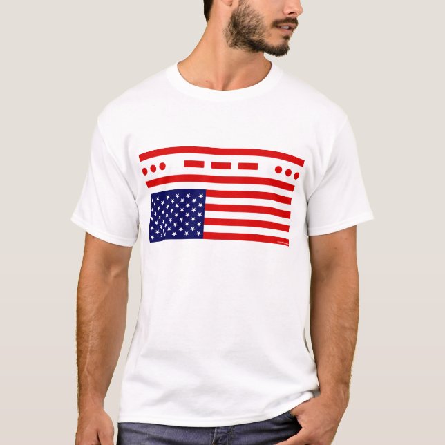 PAS-Bedrängnis-amerikanische Flagge T-Shirt (Vorderseite)