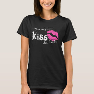 Pash pink lipstick Kuss beim nächtlichen Abschlag T-Shirt