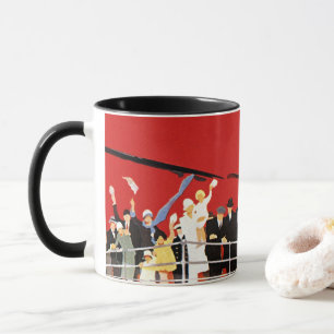 Passagiere eines alten Kreuzfahrtschiffs winken zu Tasse
