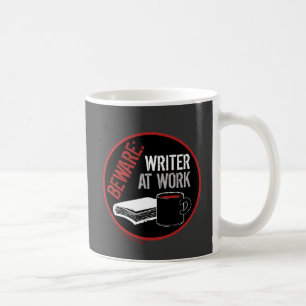 Passen Sie auf: Verfasser bei der Arbeit Tasse