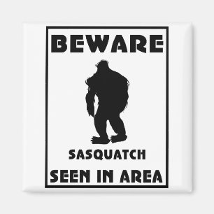Passen Sie von Sasquatch Plakat auf Magnet