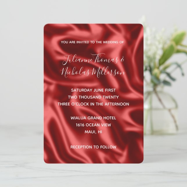 Passion Red Imitats Satin Wedding Einladung (Stehend Vorderseite)