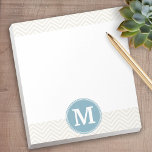 Pastel Blau und Linen Chevrons Custom Monogram Notizblock<br><div class="desc">Ein trendiges,  geometrisches Muster in neutralen,  subtilen Farben.</div>