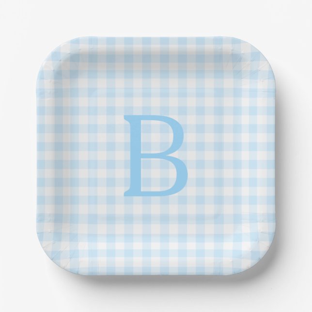 Pastel Blue und White Gingham Mit Monogramm Pappteller (Vorderseite)