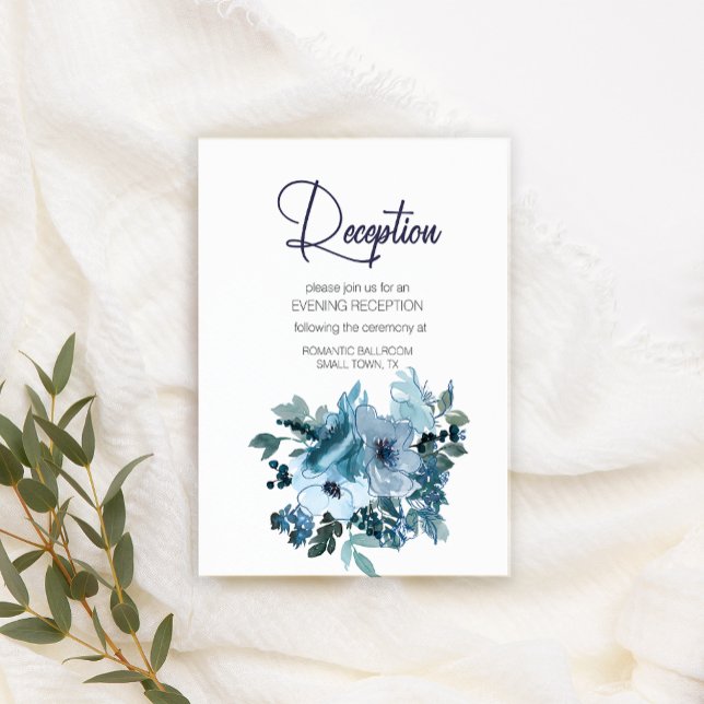 Pastel Blue Watercolor Rose Hochzeit Begleitkarte (Von Creator hochgeladen)