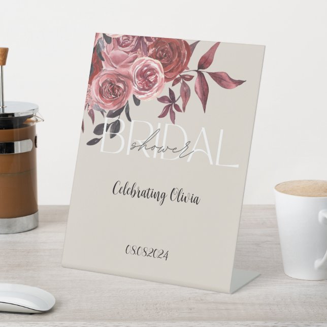 PASTEL BLUSH FLORAL BURGUNDDY BRAUTPARTY SOCKELSCHILD (In SItu)