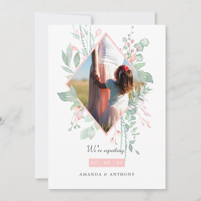 Pastel Blush Pink und Grünes Foto Schwangerschaft Ankündigung (Vorderseite)