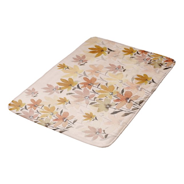Pastel Boho Mustard Yellow Wildblumen Badematte (Schrägansicht)