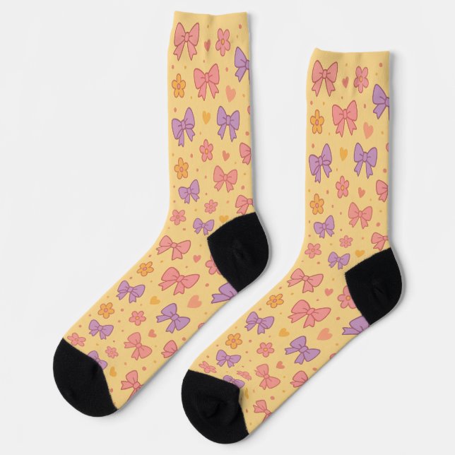Pastel Bows & Flowers Pattern – Cute Yellow Girly  Socken (Linkes Detail)