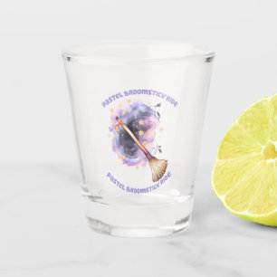 Pastel Broomstick Ride Schnapsglas