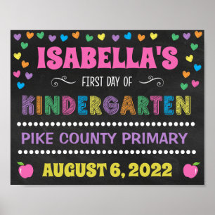 Pastel Chalkboard Erster Tag Kindergarten Zeichen Poster