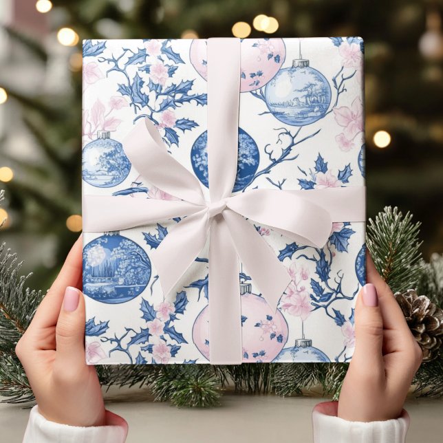 Pastel Chinoiserie Blue & Pink Weihnachtsschmuck Geschenkpapier (Von Creator hochgeladen)