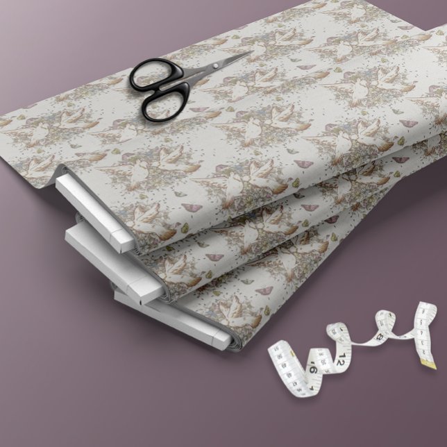 Pastel Doves Blumengestrübe Stoff (Von Creator hochgeladen)