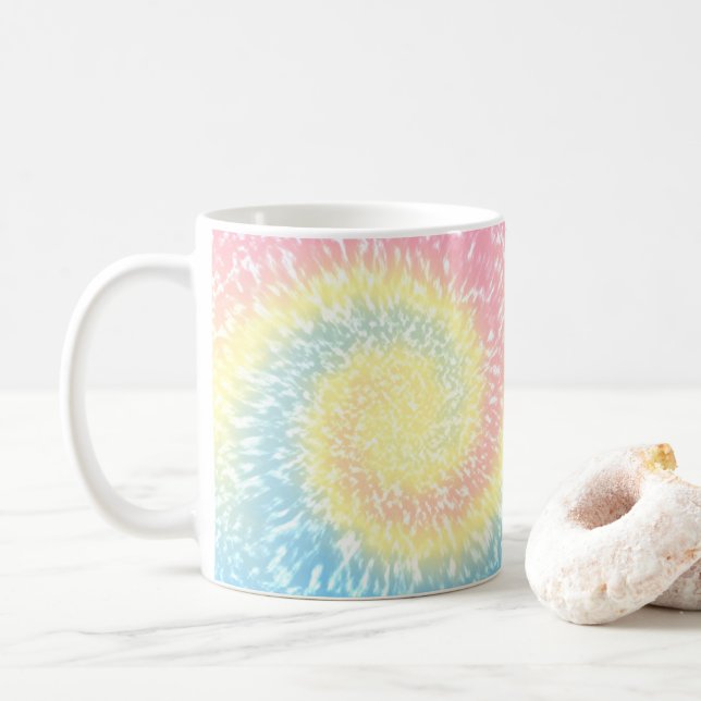 Pastel-Gefärbte Krawatte Hippy Swirl Kaffeetasse (Mit Donut)