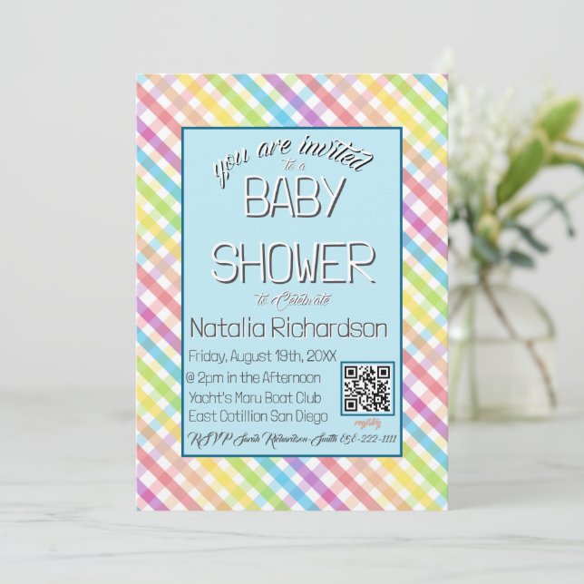 Pastel Gingham Rainbow Baby Shower Blue Einladung (Stehend Vorderseite)