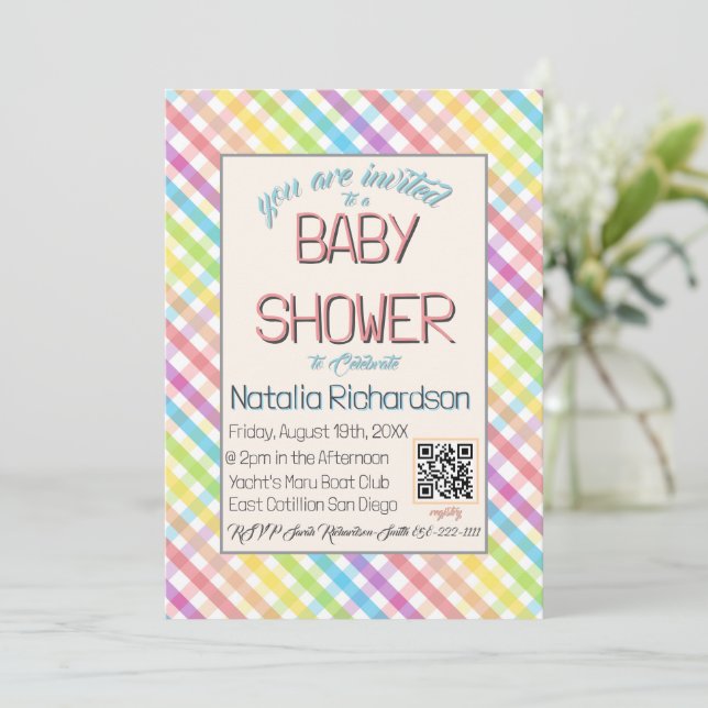 Pastel Gingham Rainbow Baby Shower Pink Einladung (Stehend Vorderseite)