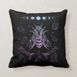 Pastel Goth Moon Insect Gothic Wicca Crescent Bien Kissen