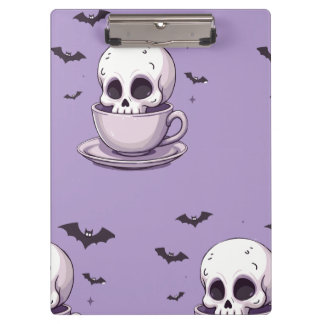Pastel-Goth-Schädel in Teetasse Klemmbrett
