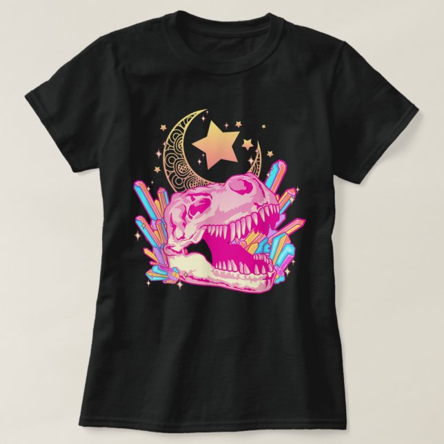 Pastel Goth T-Rex Skull Crystal Crescent Moon Aest T-Shirt (Design vorne)
