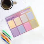 Pastel Lila rosa gelbfarbener, strahlender Weekly- Notizblock<br><div class="desc">Organisieren Sie Ihre Woche mit diesem personalisierten Wochenplaner Notizblock. Es hat zwei leere Bereiche oben, in denen Woche und Monat eingegeben werden können, und acht Bereiche im Hauptteil für die sieben Tage der Woche, plus ein Platz für Ihre Noten, alle in Pastellfarben lila, rosa und gelb. Der Text ist vollständig...</div>