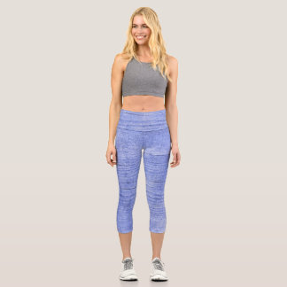 Pastel Lilac Waves Capri Leggings