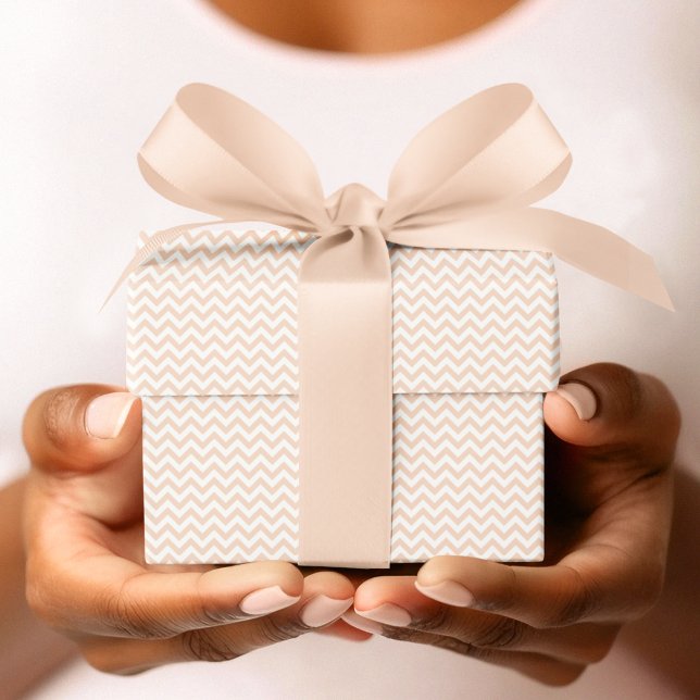 Pastel Orange & White Zickzack Stripe Babydusche Geschenkpapier (Pastel Orange and White Baby Shower Wrapping Paper for Halloween or Fall Baby Shower. Gender Neutral)