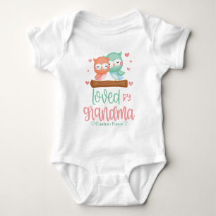 Pastel Owls Von Oma geliebt - Grandchild Gift Baby Strampler