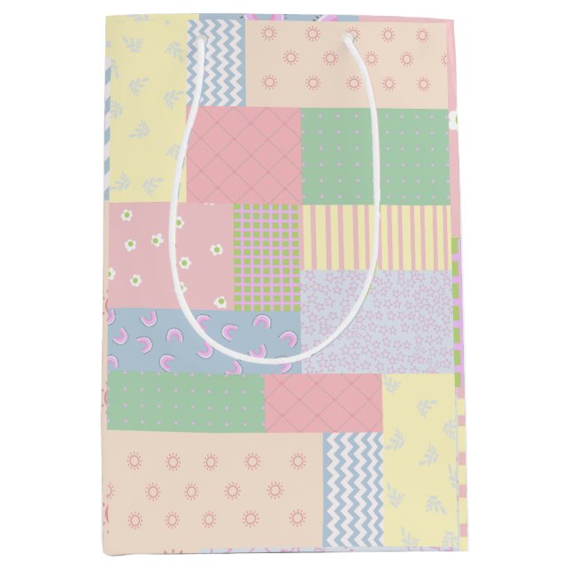 Pastel Patchwork Mittlere Geschenktüte (Vorderseite)
