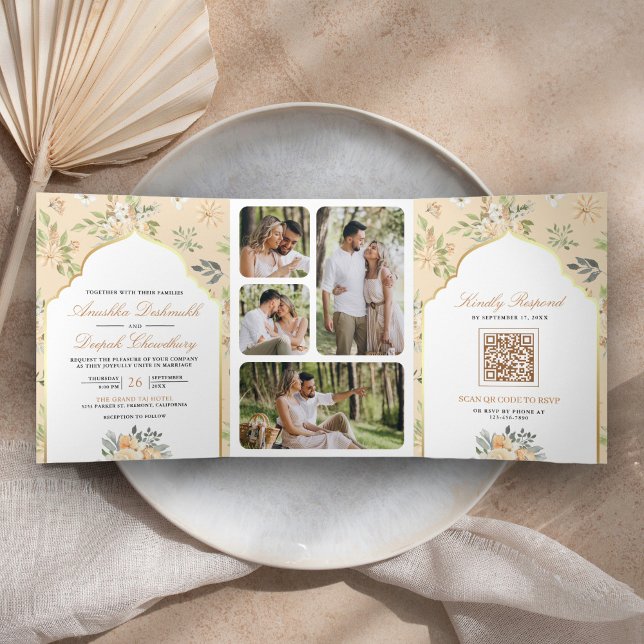 Pastel Peach Floral QR Code Indian Wedding Dreifach Gefaltete Einladung (Von Creator hochgeladen)