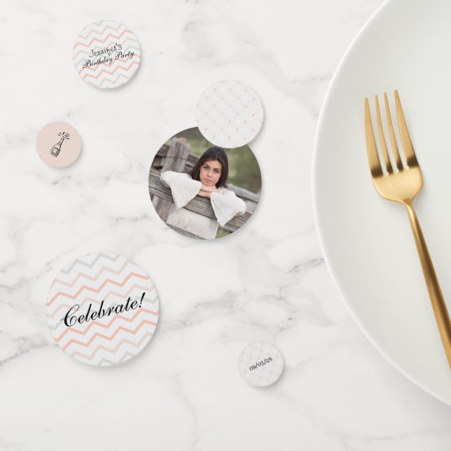 Pastel Peach und Gray Zig Zag Konfetti (Gruppe)
