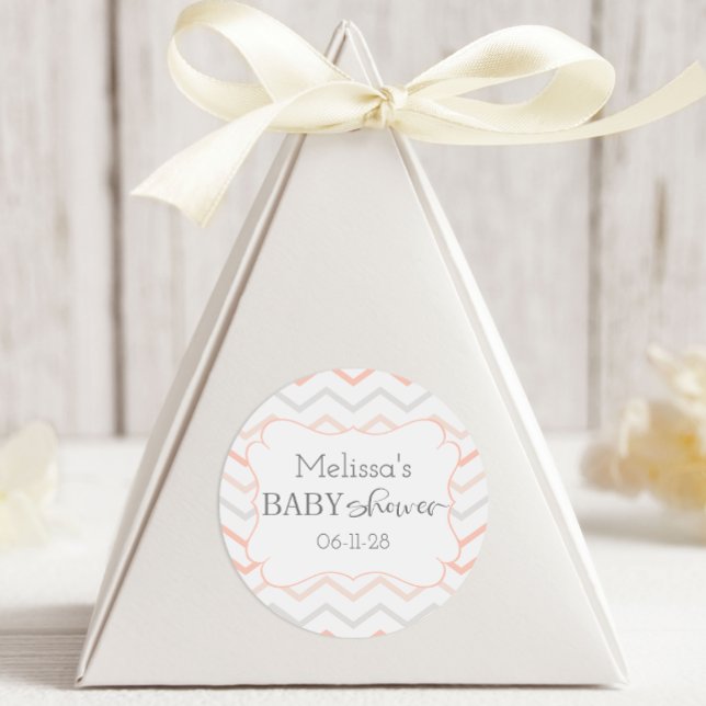 Pastel Peach und Gray Zig Zag Runder Aufkleber (Von Creator hochgeladen)