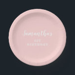 Pastel Pink 1. Geburtstag Pappteller<br><div class="desc">Ein einfacher rosa Hintergrund mit 1. Geburtstag in extravagantem Skript.</div>