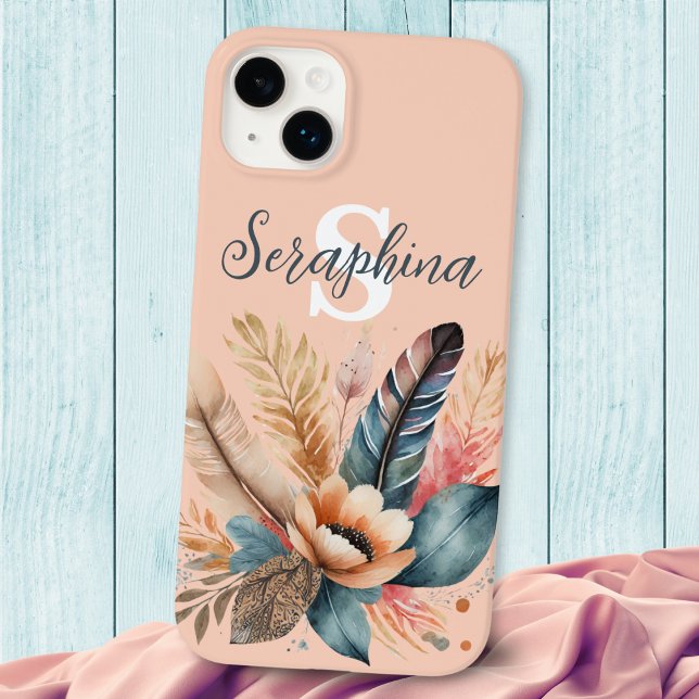 Pastel Pink Hübsch floral Elegante Mit Monogramm Case-Mate iPhone Hülle (A pretty, monogrammed phone case in peach pink, with feathers, leaves and flower design)