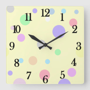 Pastel Polka Dot Pattern Quadratische Wanduhr