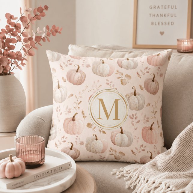 Pastel Pumpkin Monogram - Personalisiert Initial Kissen (Von Creator hochgeladen)