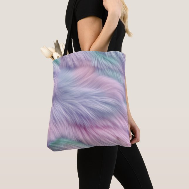 Pastel Rainbow Fur (Von Nahem)