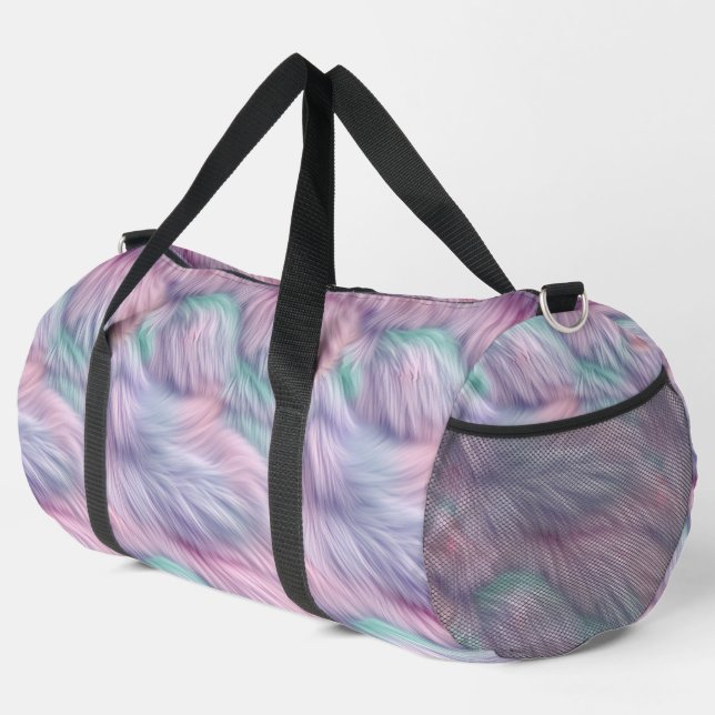 Pastel Rainbow Fur Duffle Bag (Rechte Ecke)