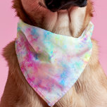 Pastel Rainbow Gefärbte Krawatte Wasserfarbe Niedl Halstuch<br><div class="desc">Dieser niedliche Hund (oder Mensch!) Bandana ist mit einem wunderschönen Wirl aus pastellfarbenen Regenbogenfarben in Krawatte-Farbe mit subtilen holografischen,  irisierenden und Aquarellbildern ausgestattet.</div>