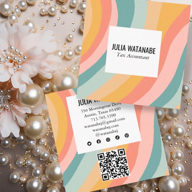 Pastel Rainbow Minimalistisch Stripes QR Social Me Quadratische Visitenkarte (Pretty feminine pastel rainbow stripes business cards with custom QR code and social icons)