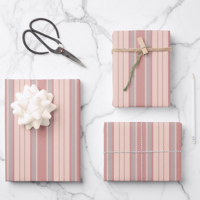 Pastel Red & Gray Chevron Stripes Geschenkpapier Set (Vorderseite)