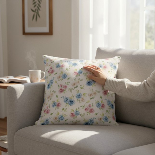 Pastel Rose Botanical Watercolor  Kissen (Von Creator hochgeladen)